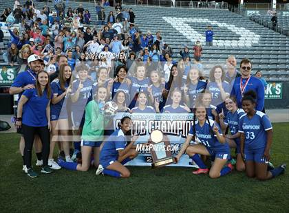 Thumbnail 2 in Dawson School vs. Crested Butte (CHSAA 2A Championship) photogallery.