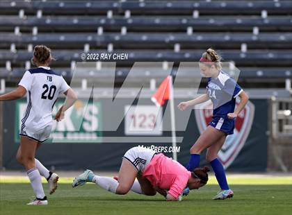 Thumbnail 2 in Dawson School vs. Crested Butte (CHSAA 2A Championship) photogallery.