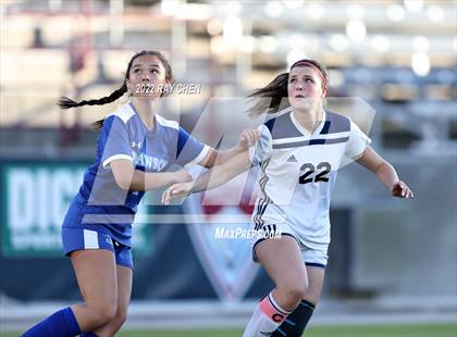 Thumbnail 2 in Dawson School vs. Crested Butte (CHSAA 2A Championship) photogallery.