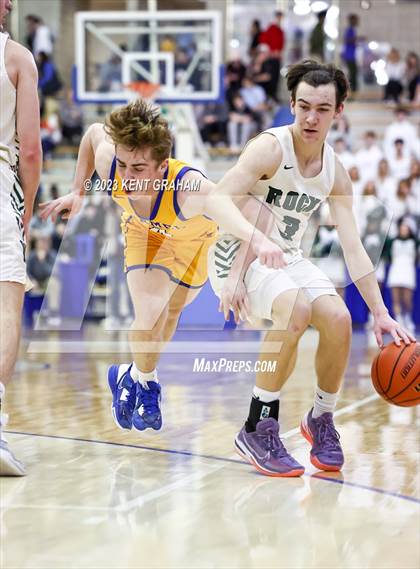 Thumbnail 2 in Westfield vs Carmel  (IHSAA 4A Sectional Round1) photogallery.