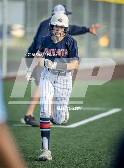 Thumbnail 3 in Millard South vs. Platte County photogallery.