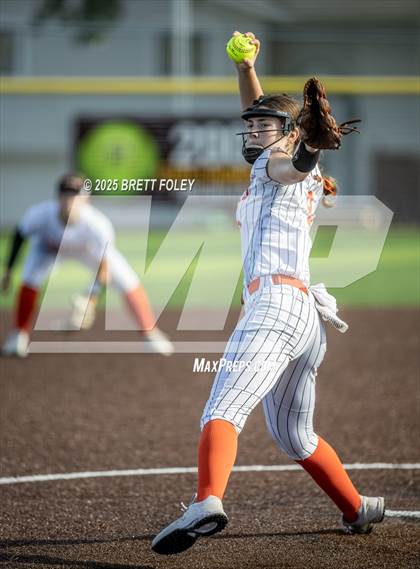 Thumbnail 3 in Millard South vs. Platte County photogallery.