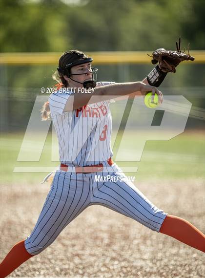 Thumbnail 2 in Millard South vs. Platte County photogallery.