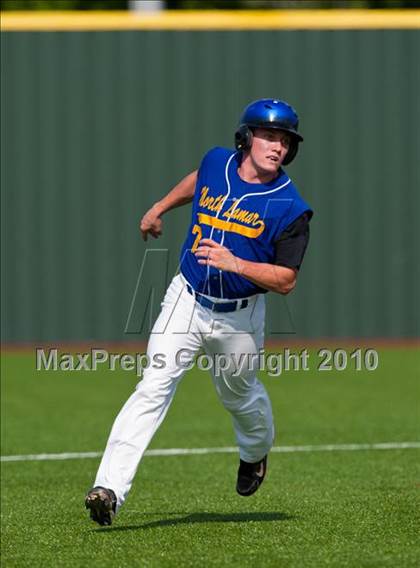 Thumbnail 2 in North Lamar vs. Kennedale (Texas 3A Region II Playoffs) photogallery.