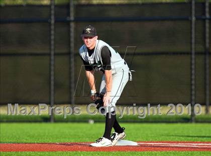 Thumbnail 1 in North Lamar vs. Kennedale (Texas 3A Region II Playoffs) photogallery.