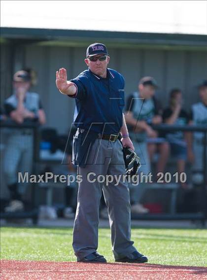 Thumbnail 2 in North Lamar vs. Kennedale (Texas 3A Region II Playoffs) photogallery.