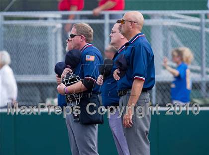Thumbnail 2 in North Lamar vs. Kennedale (Texas 3A Region II Playoffs) photogallery.