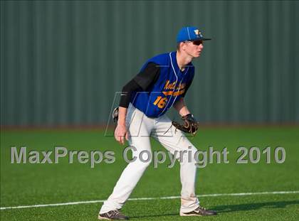 Thumbnail 2 in North Lamar vs. Kennedale (Texas 3A Region II Playoffs) photogallery.