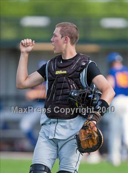 Thumbnail 2 in North Lamar vs. Kennedale (Texas 3A Region II Playoffs) photogallery.