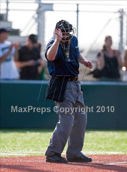 Thumbnail 2 in North Lamar vs. Kennedale (Texas 3A Region II Playoffs) photogallery.