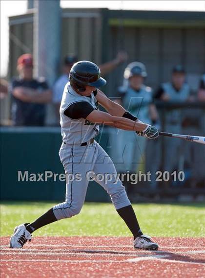 Thumbnail 3 in North Lamar vs. Kennedale (Texas 3A Region II Playoffs) photogallery.