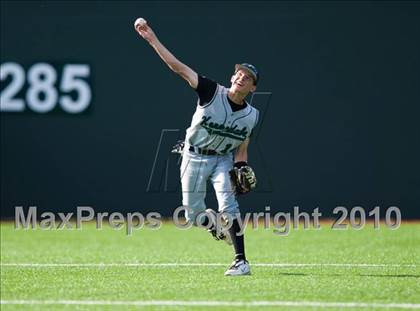 Thumbnail 2 in North Lamar vs. Kennedale (Texas 3A Region II Playoffs) photogallery.