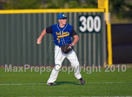 Thumbnail 1 in North Lamar vs. Kennedale (Texas 3A Region II Playoffs) photogallery.