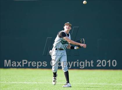 Thumbnail 1 in North Lamar vs. Kennedale (Texas 3A Region II Playoffs) photogallery.