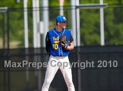 Thumbnail 3 in North Lamar vs. Kennedale (Texas 3A Region II Playoffs) photogallery.