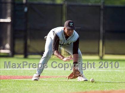 Thumbnail 2 in North Lamar vs. Kennedale (Texas 3A Region II Playoffs) photogallery.