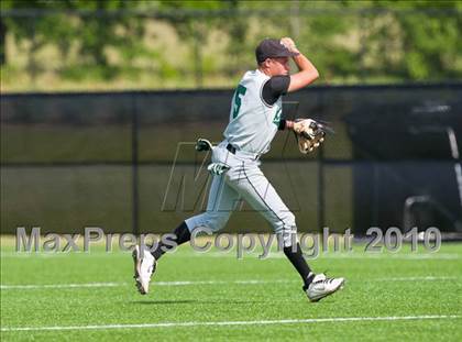 Thumbnail 3 in North Lamar vs. Kennedale (Texas 3A Region II Playoffs) photogallery.