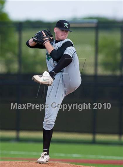 Thumbnail 3 in North Lamar vs. Kennedale (Texas 3A Region II Playoffs) photogallery.