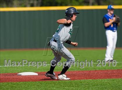 Thumbnail 1 in North Lamar vs. Kennedale (Texas 3A Region II Playoffs) photogallery.