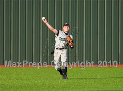 Thumbnail 3 in North Lamar vs. Kennedale (Texas 3A Region II Playoffs) photogallery.