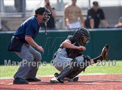 Thumbnail 1 in North Lamar vs. Kennedale (Texas 3A Region II Playoffs) photogallery.