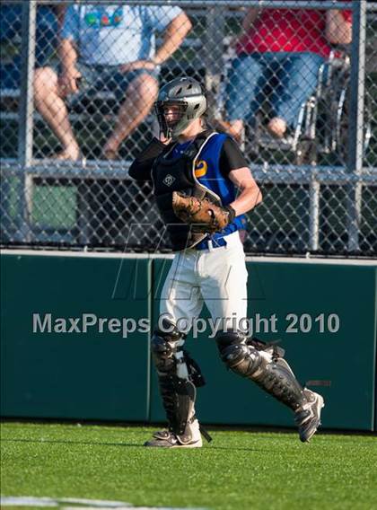 Thumbnail 3 in North Lamar vs. Kennedale (Texas 3A Region II Playoffs) photogallery.