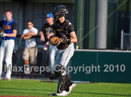 Thumbnail 2 in North Lamar vs. Kennedale (Texas 3A Region II Playoffs) photogallery.