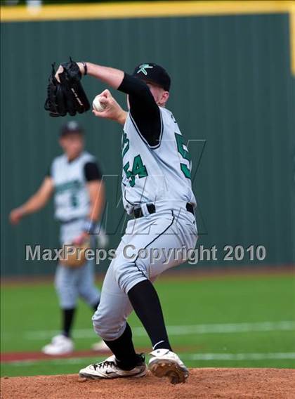 Thumbnail 2 in North Lamar vs. Kennedale (Texas 3A Region II Playoffs) photogallery.