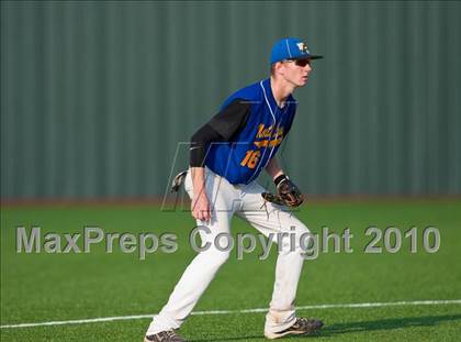 Thumbnail 3 in North Lamar vs. Kennedale (Texas 3A Region II Playoffs) photogallery.