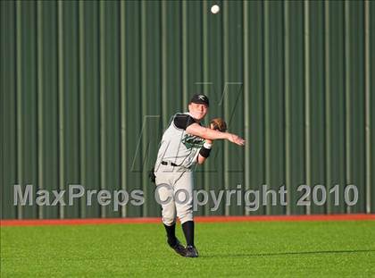 Thumbnail 1 in North Lamar vs. Kennedale (Texas 3A Region II Playoffs) photogallery.