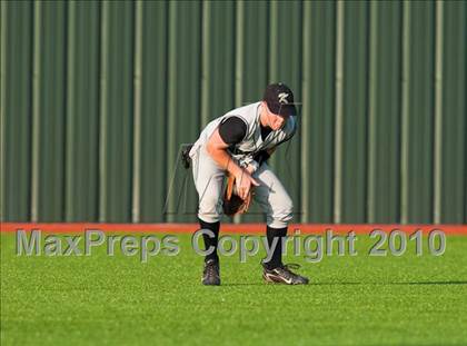 Thumbnail 1 in North Lamar vs. Kennedale (Texas 3A Region II Playoffs) photogallery.