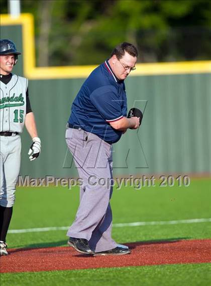 Thumbnail 1 in North Lamar vs. Kennedale (Texas 3A Region II Playoffs) photogallery.