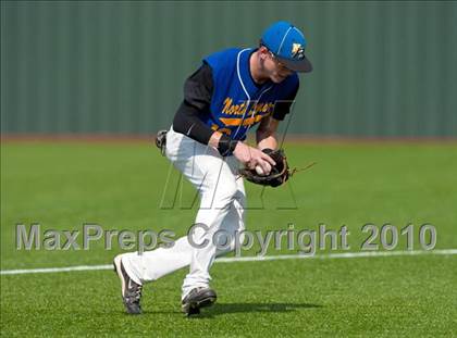 Thumbnail 3 in North Lamar vs. Kennedale (Texas 3A Region II Playoffs) photogallery.