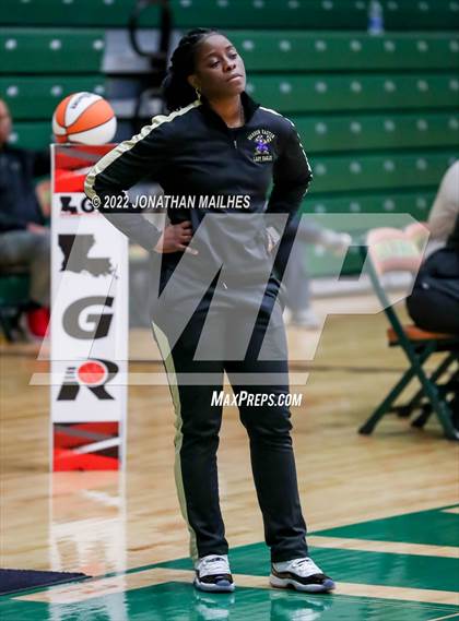 Thumbnail 2 in Ponchatoula vs Warren Easton (MLK Main Event) photogallery.
