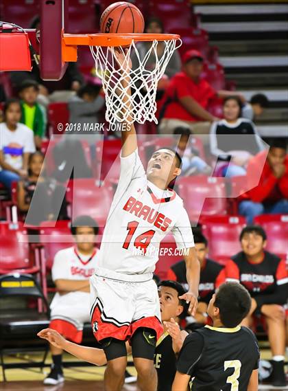 Thumbnail 3 in Chinle vs. San Carlos - Native American Basketball Classic photogallery.