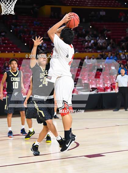 Thumbnail 2 in Chinle vs. San Carlos - Native American Basketball Classic photogallery.