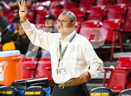 Thumbnail 3 in Chinle vs. San Carlos - Native American Basketball Classic photogallery.