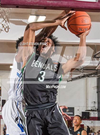 Thumbnail 2 in IMG Academy vs. Greensboro Day (DICK'S National Tournament Quarterfinal) photogallery.