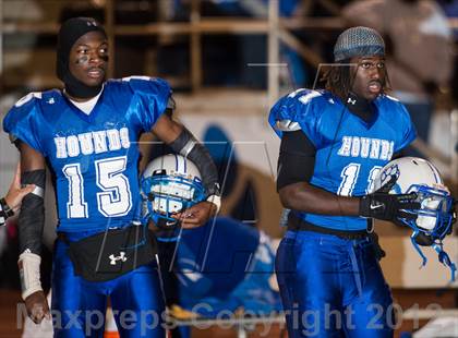 Thumbnail 1 in Charlotte Catholic vs. Statesville (NCHSAA 3AA West Final) photogallery.