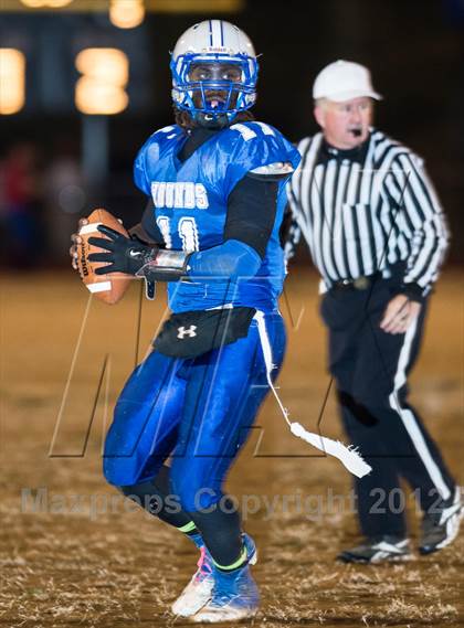 Thumbnail 2 in Charlotte Catholic vs. Statesville (NCHSAA 3AA West Final) photogallery.
