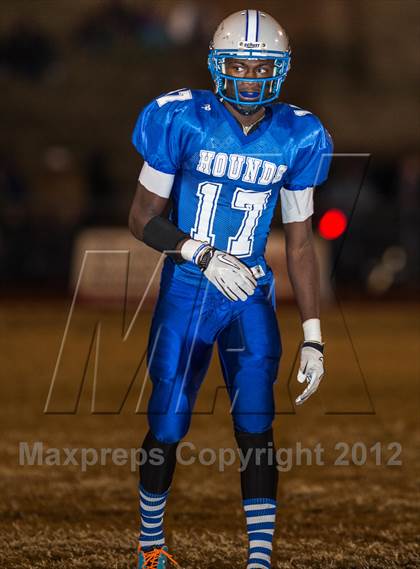 Thumbnail 1 in Charlotte Catholic vs. Statesville (NCHSAA 3AA West Final) photogallery.