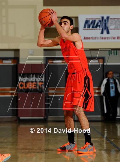 Thumbnail 2 in Urspring (Ulm, Germany) vs. Beverly Hills (MaxPreps Holiday Classic) photogallery.