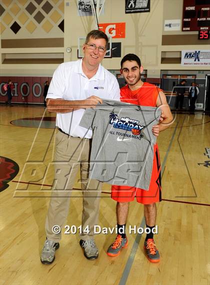 Thumbnail 3 in Urspring (Ulm, Germany) vs. Beverly Hills (MaxPreps Holiday Classic) photogallery.