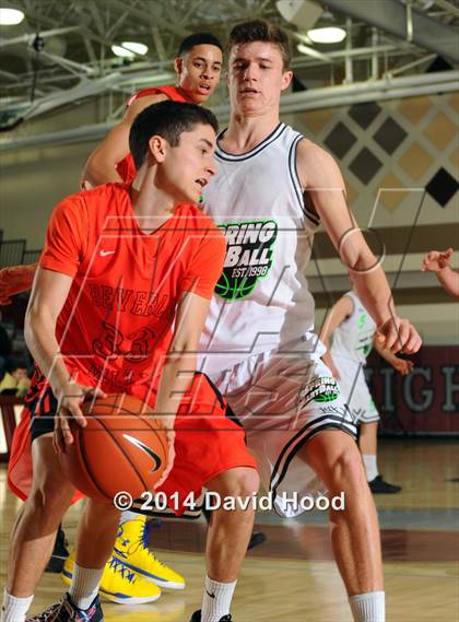 Thumbnail 2 in Urspring (Ulm, Germany) vs. Beverly Hills (MaxPreps Holiday Classic) photogallery.