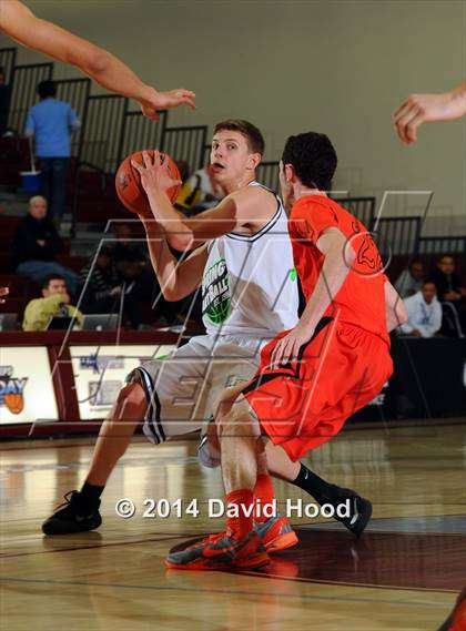 Thumbnail 3 in Urspring (Ulm, Germany) vs. Beverly Hills (MaxPreps Holiday Classic) photogallery.
