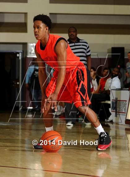 Thumbnail 1 in Urspring (Ulm, Germany) vs. Beverly Hills (MaxPreps Holiday Classic) photogallery.