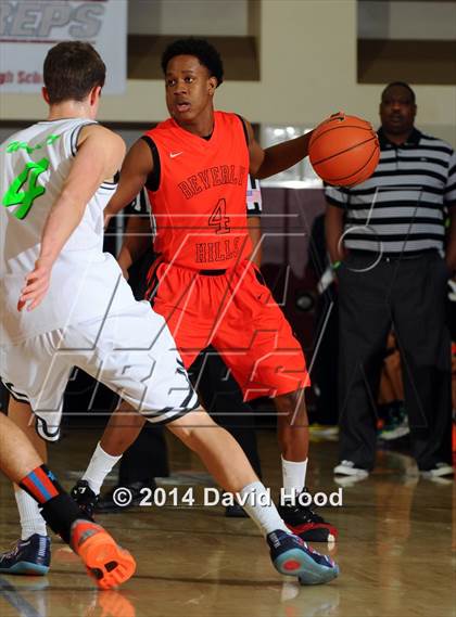 Thumbnail 2 in Urspring (Ulm, Germany) vs. Beverly Hills (MaxPreps Holiday Classic) photogallery.