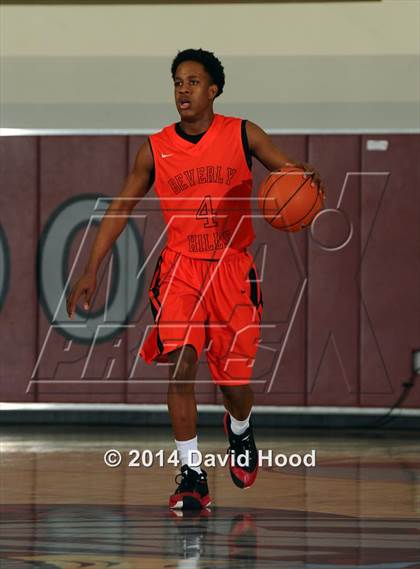 Thumbnail 3 in Urspring (Ulm, Germany) vs. Beverly Hills (MaxPreps Holiday Classic) photogallery.