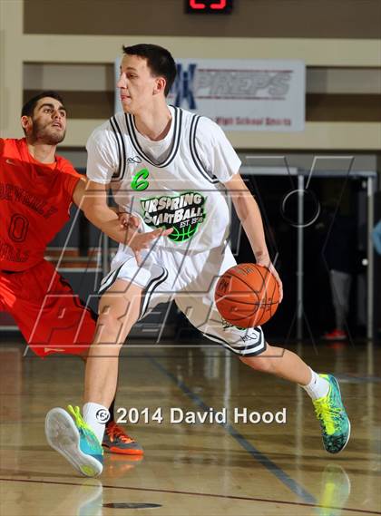 Thumbnail 3 in Urspring (Ulm, Germany) vs. Beverly Hills (MaxPreps Holiday Classic) photogallery.