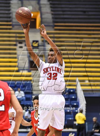 Thumbnail 1 in Skyline vs. Von Steuben (Oakland Legends Classic) photogallery.